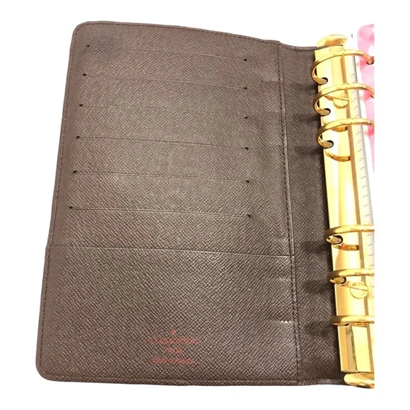 Louis Vuitton Damier MM Authentic Agenda Cover — Pre-filled! 👀 - Picture 7 of 15